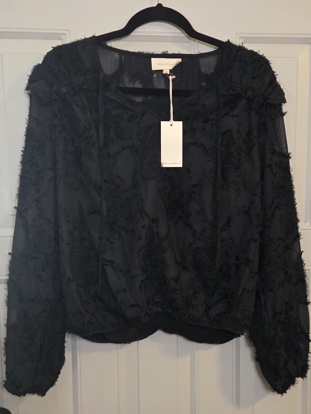 NWT - MELLODAY - Black Texture Embroidered Long-Sleeve Women's Top